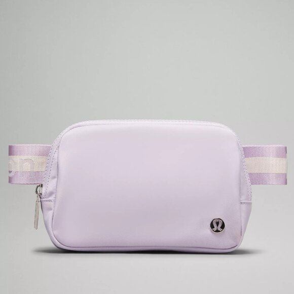 NWT Lululemon Everywhere Belt Bag 1L Wordmark - Lilac Ether - Picture 7 of 8